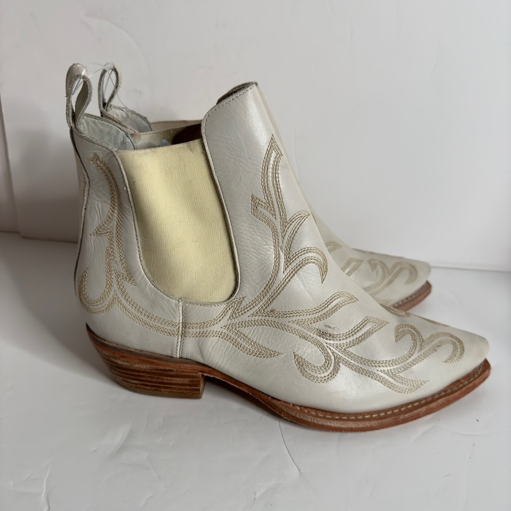 Free People Wayward Western Boot, Bone Size 38 (7.5) Beige